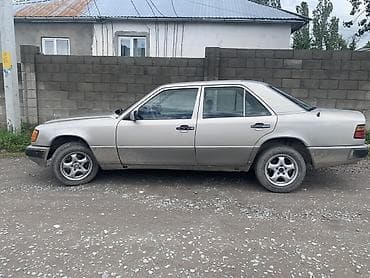 Унаа сатуу: Mercedes-Benz W124: 1989 г., 2.3 л, Кол менен иштөөчү, Бензин, Седан — 3