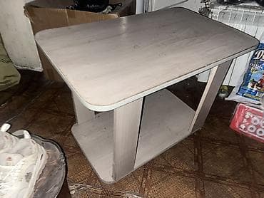 Журнальный столик с полкой - Компактный прямоугольный столик с