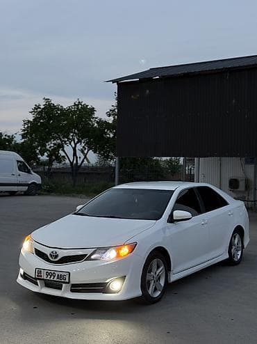Toyota Camry: 2012 г., 2.5 л, Автомат, Бензин, Седан