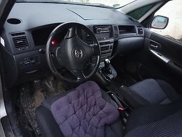 заслонка тойота: Toyota Corolla Verso: 2003 г., 2 л, Механика, Дизель, Минивэн — 3