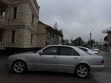 v6: Mercedes-Benz E-Class: 2001 г., 3.2 л, Автомат, Бензин, Седан — 4