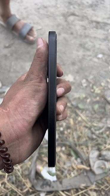 nokia e7: Poco x8 pro Память: 264 гб Оперативной память: 8, +8 гб Без касяков — 4