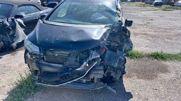 продаю дом: Автомобиль на разбор/запчасти. Хэтчбек тёмно‑серого цвета. Сильное — 1