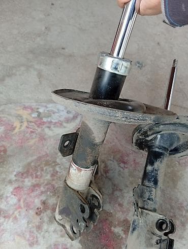 ml 163: Комплект амортизаторов Б/у, Китай — 1