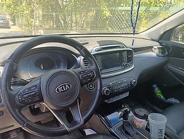 low ll: Kia Sorento: 2017 г., 3.3 л, Типтроник, Бензин, Внедорожник — 1