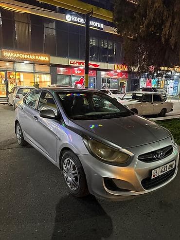 small car: Hyundai Solaris: 2014 г., 1.4 л, Механика, Бензин, Седан — 2
