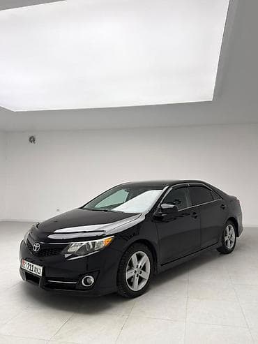 Toyota Camry: 2013 г., 2.5 л, Автомат, Бензин, Седан