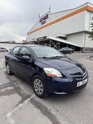 byd e7: Toyota Yaris: 2007 г., 1.5 л, Автомат, Бензин, Седан — 1