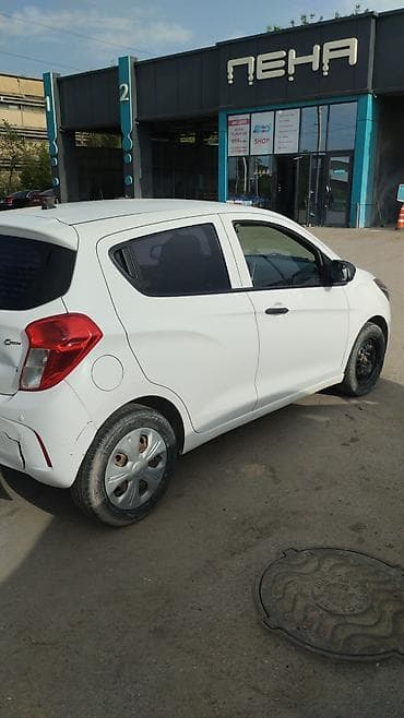 Унаа сатуу: Chevrolet Spark: 2017 г., 1 л, Вариатор, Бензин, Хетчбек — 4