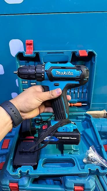 Макита шуруповёрт Батарейка 🔋 🔋 Зарядник Шуруповёрт шуруповёрт