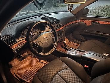 Mercedes-Benz E-Class: 2004 г., 3.2 л, Автомат, Газ, Седан — 7