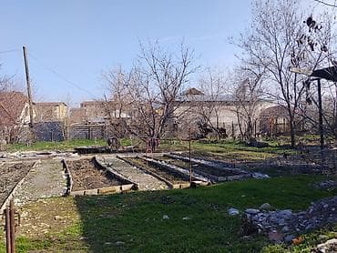 Үйлөр: Продается дом в самом центре с. Беловодское! Отличное расположение — — 3