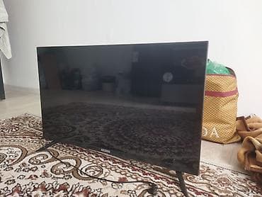 led телевизор samsung ue40eh5307k: Телевизор Samsung, диагональ примерно 32–40". - Тонкие рамки — 3