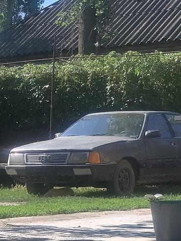 Продажа авто: Audi 100: 1985 г., 2 л, Механика, Бензин, Седан — 6