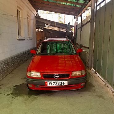 шкода актовия: Opel Astra: 1994 г., 1.7 л, Ручные, Дизель, Универсал — 1