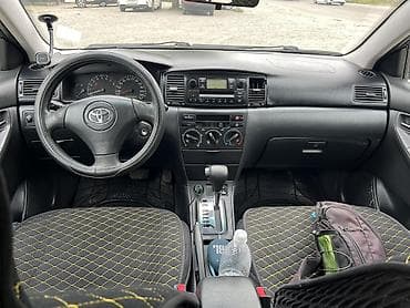 100 с4: Toyota Corolla: 2004 г., 1.6 л, Автомат, Бензин, Хэтчбэк — 8