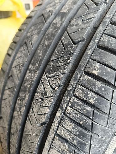 w210 2 2: Продаю резину размер 16 состояния 80 процентов протектора . Цена 11 — 3