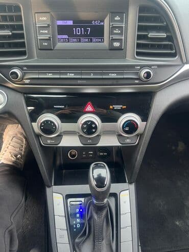 Тазалоочу каражаттар: Hyundai Avante: 2019 г., 1.6 л, Автомат, Газ, Седан — 3