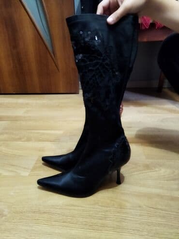 оптом ботинки: Продаю обувь сапожки одни чулки на шпильке.Вторые кожаные сзади замок — 4