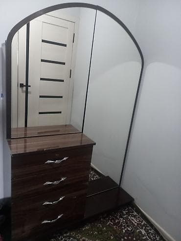 прикроватный столик: Стенка-шкаф, Тип стенки-шкафа: Модульная, Для зала, Б/у, Особенности: С отделением под телевизор — 3