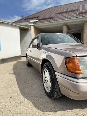 электра мото: Mercedes-Benz W124: 1992 г., 2.2 л, Автомат, Бензин, Седан — 5