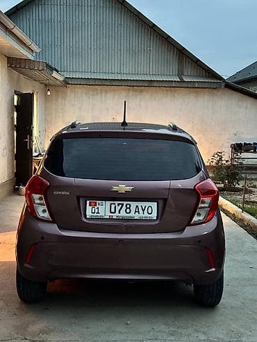 чон: Chevrolet Spark: 2018 г., 1 л, Вариатор, Бензин, Хетчбек — 4