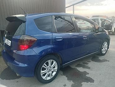 step 2: Honda Fit: 2009 г., 1.5 л, Автомат, Бензин, Хэтчбэк — 2