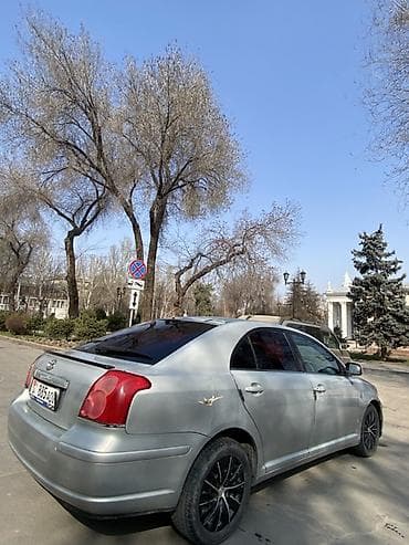 Продажа авто: Toyota Avensis: 2004 г., 2 л, Ручные, Бензин, Седан — 4