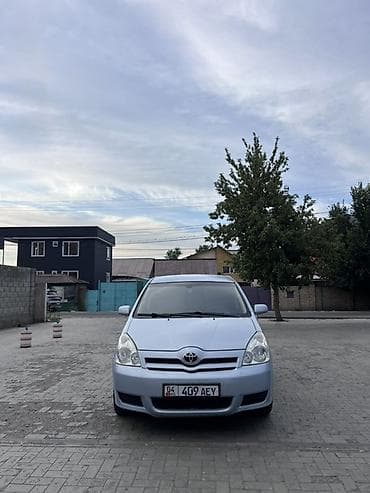 Toyota Corolla Verso: 2006 г., 1.8 л, Робот, Бензин, Минивэн