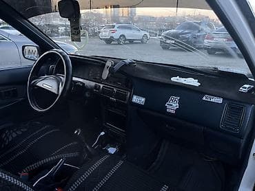 авто сатылат: Toyota Corolla: 1991 г., 1.6 л, Кол менен иштөөчү, Бензин, Седан — 7