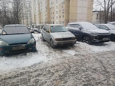 Унаа: Volkswagen Polo: 1999 г., 1.6 л, Кол менен иштөөчү, Бензин, Хетчбек — 4