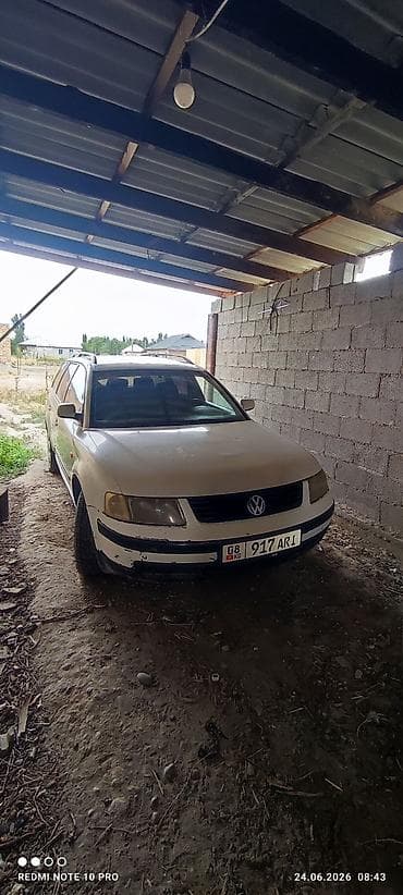 Volkswagen Passat Variant: 1997 г., 2 л, Механика, Универсал — 3