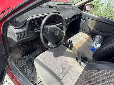 Daewoo Nexia: 2006 г., Механика, Бензин, Седан