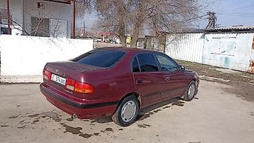Toyota Carina E: 1996 г., 1.6 л, Механика, Бензин, Седан