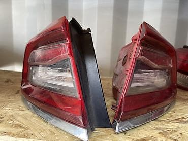 Задние фонари (левый и правый) для автомобиля VAG-группы. Комплект из