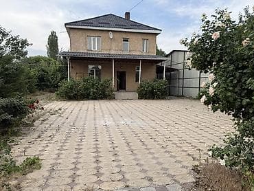 Сдается двухэтажный дом и склад. Совмещение проживания и ведения at lalafo.kg Сдается двухэтажный дом и склад. Совмещение проживания и ведения