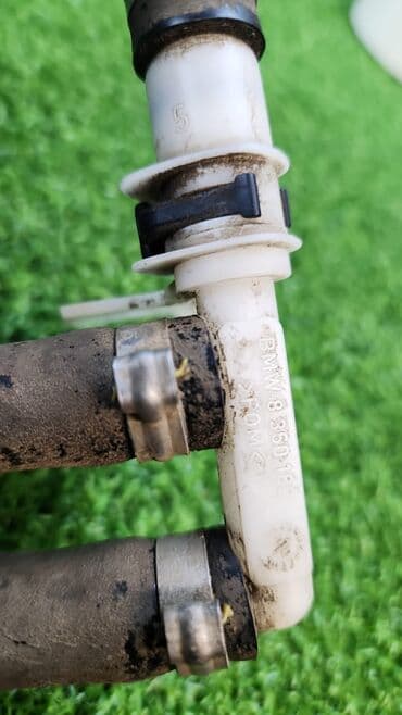 блок предохранителей: Шланг обывателя фар Год 2000 Е38 8 360 —182 В отличном состоянии — 5