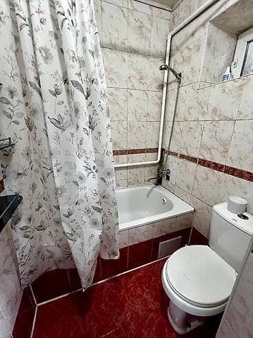 Недвижимость: Дом в районе Восток-5, пересечение Чуй/Айтматова. Параметры: - — 10