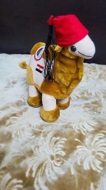 мягкая игрушка с пледом внутри: Мягкие игрушки набором и по отдельности: - Верблюд в красной феске с — 2