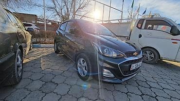 аренда honda jazz под такси: Chevrolet Spark: 2020 г., 1 л, Автомат, Бензин, Хэтчбэк — 3