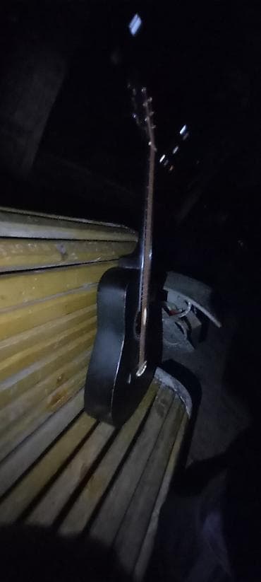 классические гитары: Акустическая гитара, форма корпуса дредноут, матовый чёрный цвет. - — 3