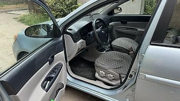 mazda cronos: Hyundai Verna: 2006 г., Механика, Бензин, Седан — 8