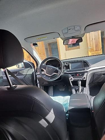 селика: Hyundai Avante: 2016 г., 1.6 л, Автомат, Газ, Седан — 5