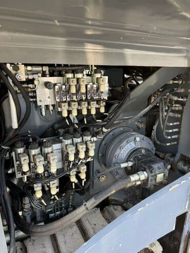 не рабочий афто: Асфальтоукладчик Vögele Super 1800-3L (гусеничный) - Серия SUPER — 9