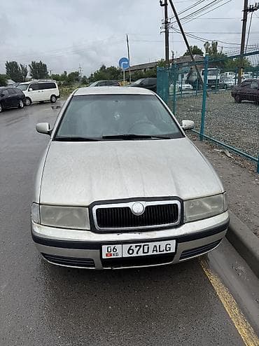 skoda октавия: Skoda Octavia: 2005 г., Механика, Бензин, Седан — 1