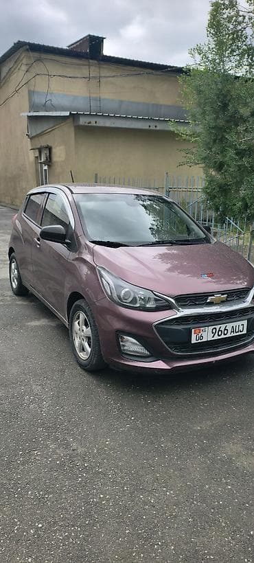 Chevrolet Spark: 2018 г., 1 л, Автомат, Бензин, Хэтчбэк
