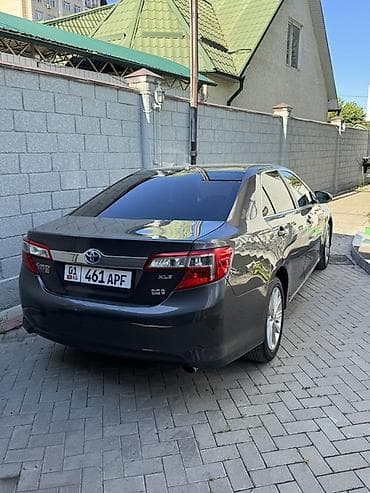 Toyota Camry: 2014 г., 2.5 л, Автомат, Гибрид, Седан — 2