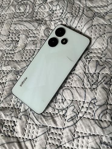 Infinix HOT 30i, Б/у, 128 ГБ, цвет - Белый