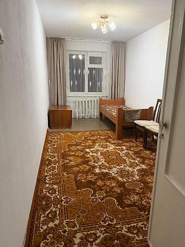 Сдаётся 3-комнатная квартира в 4-ом мкр. на первой линии по Карла — 5