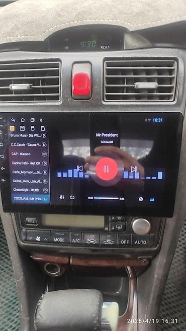 Б/у, 1-DIN, 13 ", Android Auto, 16 ГБ ОЗУ, 16 Гб ПЗУ